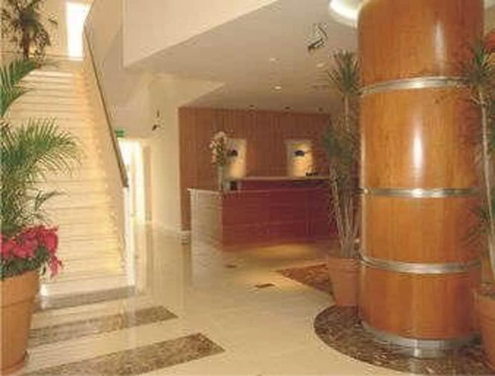 Howard Johnson Villa Maria Hotel Y Casino Интерьер фото